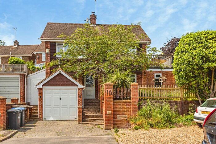 3 Bedroom Detached House For Sale In Clayton Park, Hassocks, BN6