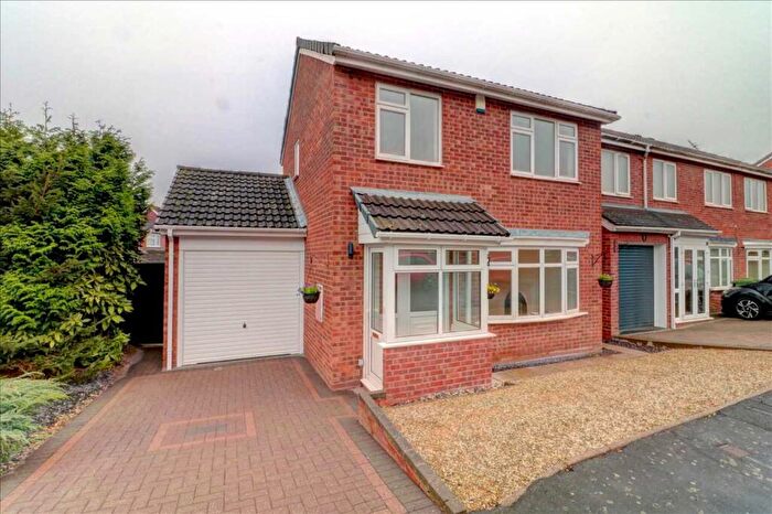 3 Bedroom Detached House For Sale In Temple Way, Coleshill, B46