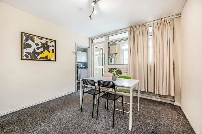 4 Bedroom Flat For Sale In Rathbone House, Brondesbury Road, London, NW6