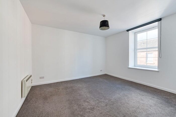 1 Bedroom Flat To Rent In Market Street, Forfar, DD8