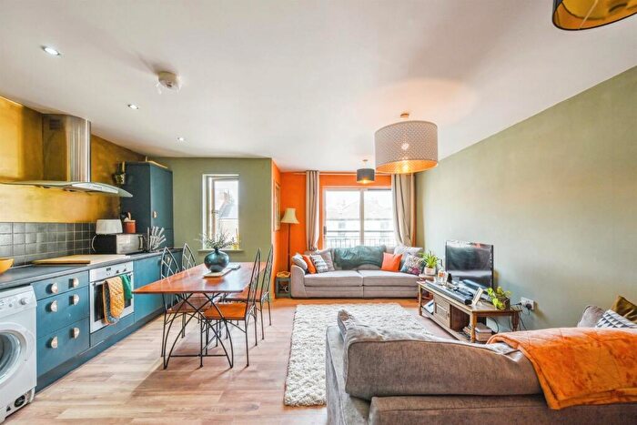 2 Bedroom Apartment To Rent In - Ashbourne Road, Derby, Derbyshire, DE22