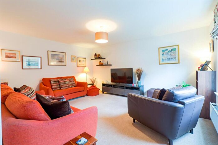 5 Bedroom Detached House For Sale In Pipkin Drive, Buntingford, SG9