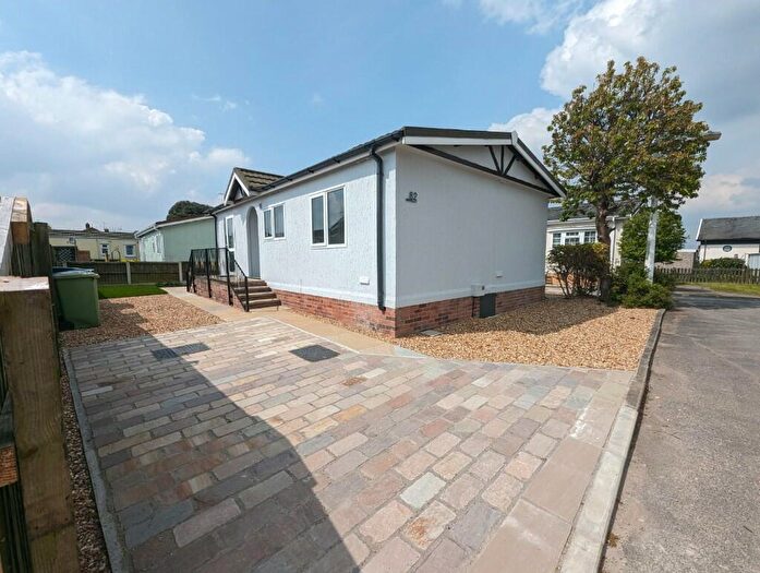 2 Bedroom Park Home For Sale In Riverdale Park, Bent Lane, S43
