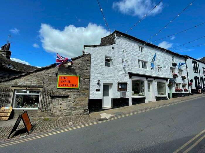 2 Bedroom Maisonette To Rent In Main Street, Grassington, BD23