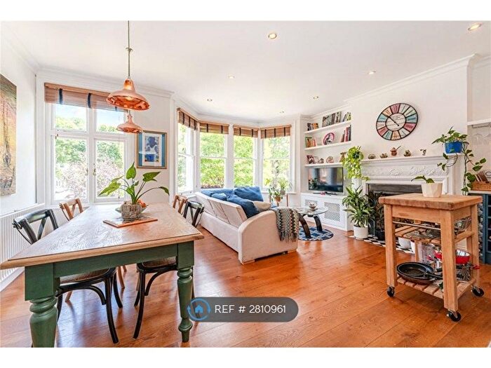 3 Bedroom Maisonette To Rent In Saint Helens Gardens, London, W10