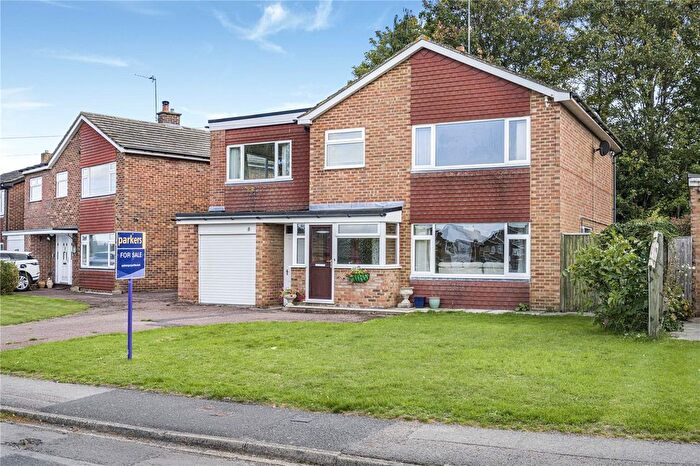 4 Bedroom Detached House For Sale In Rectory Meadow, Chinnor, Oxfordshire, OX39
