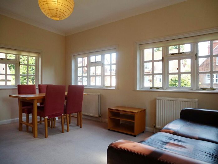 1 Bedroom Flat To Rent In Woodstock Road, Bedford Park, Chiswick, W4