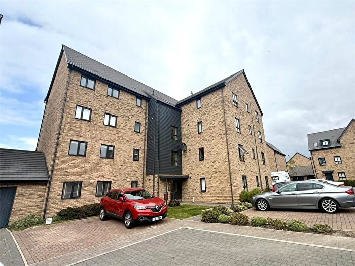 2 Bedroom Apartment To Rent In Heron House, Semington Strand, Swindon, Wiltshire, SN1