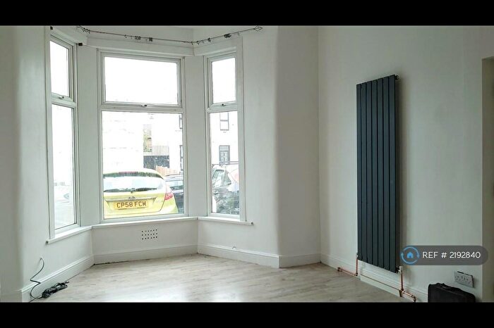 2 Bedroom Flat To Rent In Wellwood Road, Ilford, IG3