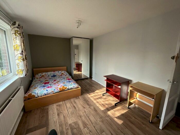 4 Bedroom Maisonette To Rent In Coppice Way, Shieldfield, Newcastle Upon Tyne, NE2