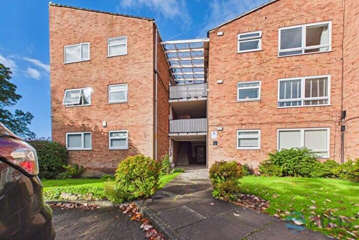 1 Bedroom Flat For Sale In Troutbeck Road, Calderstones, L18