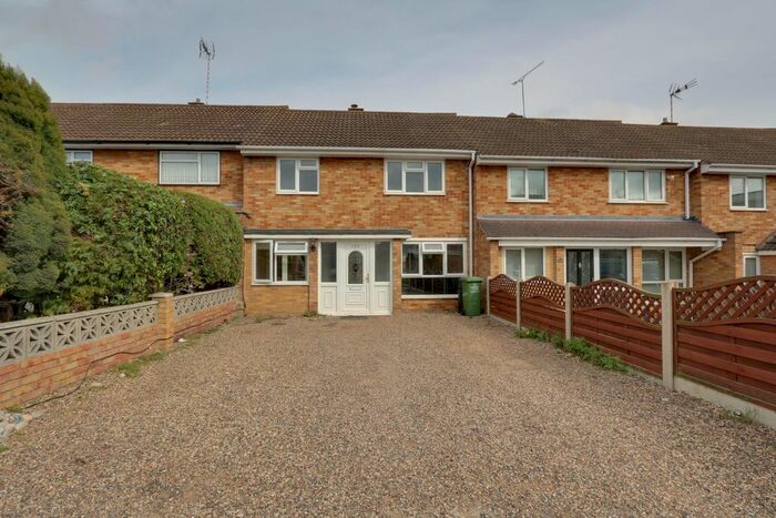 3 Bedroom Terraced House To Rent In Curling Tye, Basildon, SS14