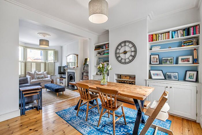 3 Bedroom Terraced House For Sale In Franche Court Road, Earlsfield, London, SW17