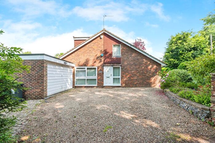 3 Bedroom Bungalow For Sale In Ermyn Way, Leatherhead, Surrey, KT22