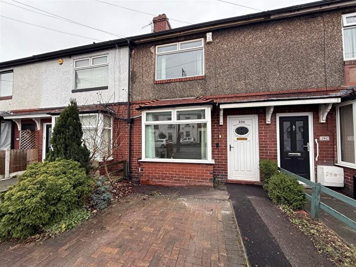 2 Bedroom Terraced House For Sale In Huddersfield Road, Stalybridge, SK15