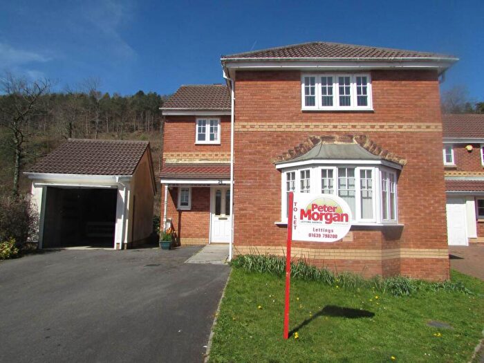 4 Bedroom Detached House To Rent In Parc Penscynor, Cilfrew, Neath, SA10