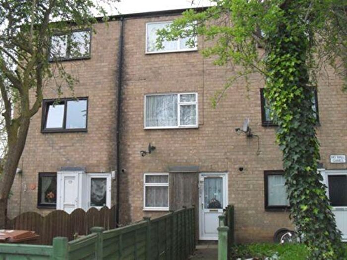 4 Bedroom Terraced House To Rent In Foskitt Court North, Northampton, NN3