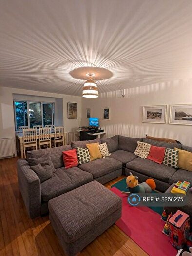 2 Bedroom Flat To Rent In Walerand Road, London, SE13