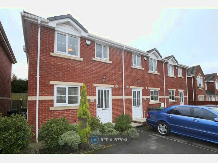 3 Bedroom Terraced House To Rent In Blackgates Mews, Tingley, Wakefield, WF3