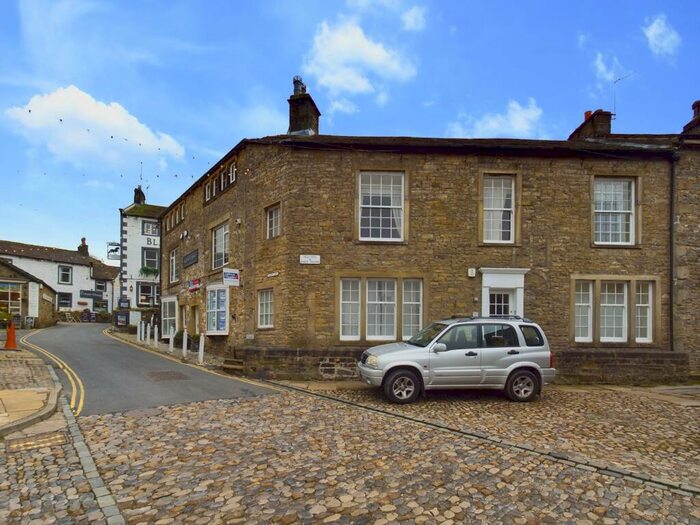 1 Bedroom Flat To Rent In The Square, Grassington, BD23