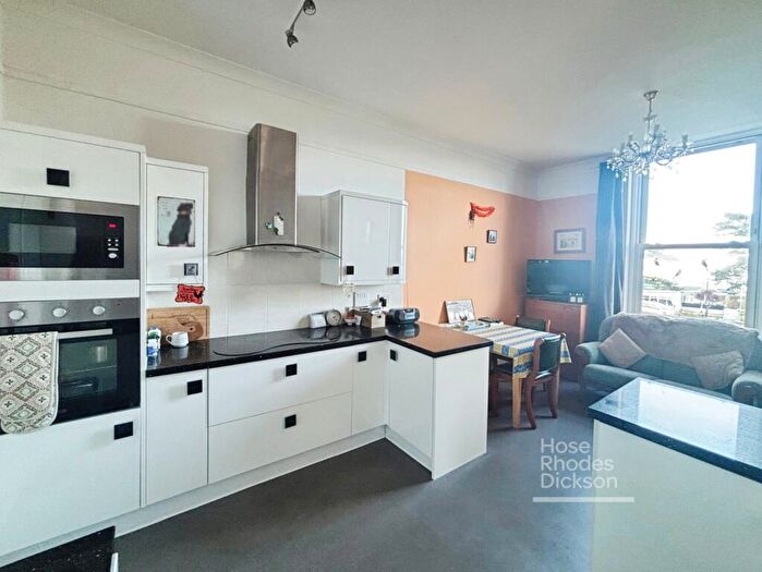 3 Bedroom Apartment For Sale In The Strand, Ryde, PO33