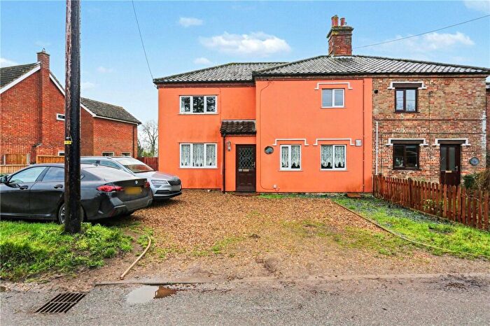 4 Bedroom Semi-Detached House To Rent In Hills Road, Saham Hills, Thetford, Norfolk, IP25