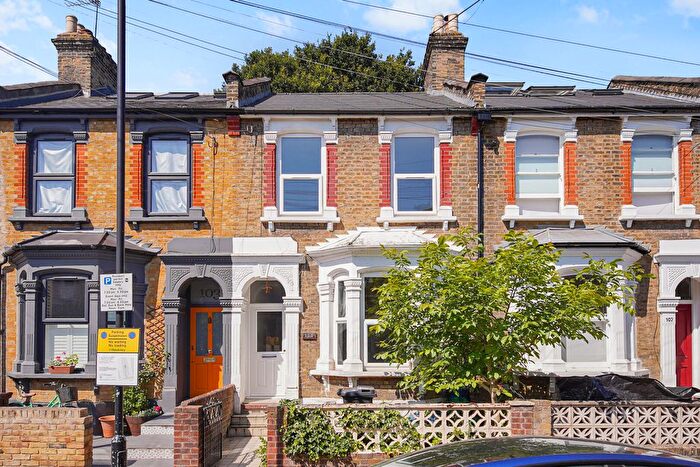 3 Bedroom Terraced House For Sale In Roding Road, London, E5