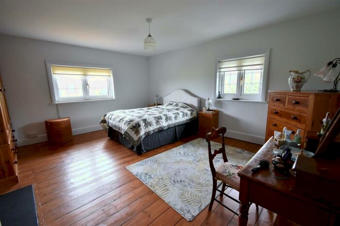 3 Bedroom Detached House For Sale In Bury Lane, Merstone, Iw, PO30