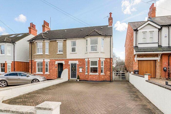 4 Bedroom Semi Detached House For Sale In Wolverton Road, Newport Pagnell, MK16