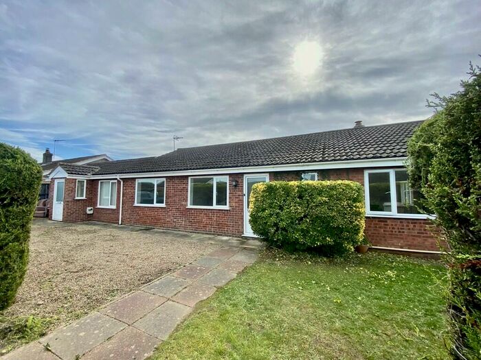 4 Bedroom Detached Bungalow To Rent In Englands Road, Acle, NR13