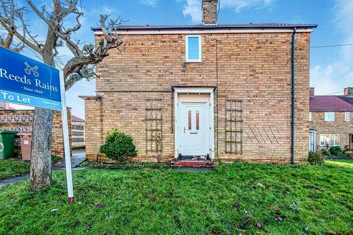 2 Bedroom Semi-Detached House To Rent In Sewerby Road, Bridlington, North Humberside YO16