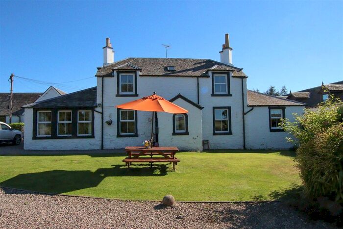 4 Bedroom Detached House For Sale In East Tulchan Farmhouse, Glenalmond, Perthshire, PH1