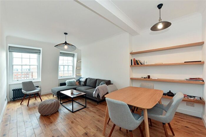2 Bedroom Apartment To Rent In Eyre Court, - Finchley Road, St. John's Wood, London, NW8