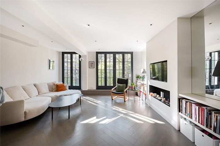 2 Bedroom Flat For Sale In York Street, Marylebone, W1H