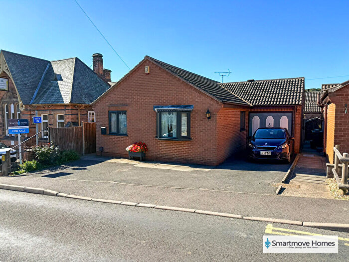 2 Bedroom Detached Bungalow For Sale In Church Street, Waingroves, Ripley, DE5