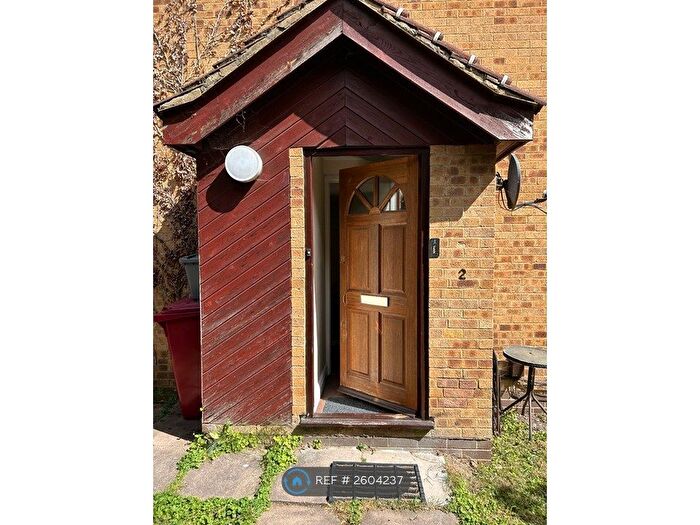 1 Bedroom Semi-Detached House To Rent In Albany Park, Colnbrook, Slough, SL3