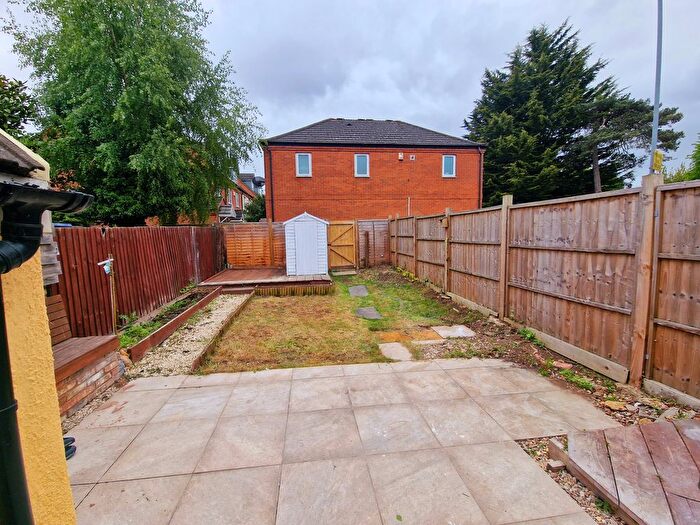 3 Bedroom End Terrace House To Rent In Oundle Road, Peterborough, PE2