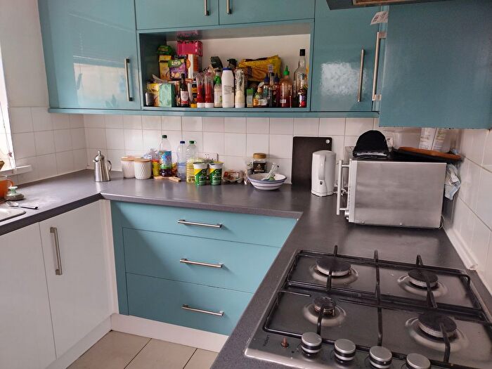5 Bedroom Terraced House To Rent In Tullock Street, Cardiff, CF24