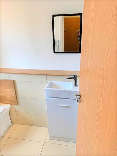 1 Bedroom Apartment To Rent In Richmond Road, Cardiff(City), CF24
