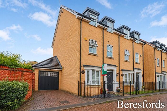 3 Bedroom Semi-Detached House For Sale In Cawbeck Road, Little Canfield, CM6