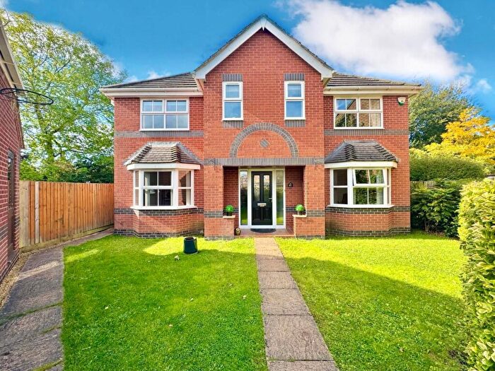 5 Bedroom Detached House For Sale In Capesthorne Drive, Haydon Wick, Swindon, SN25