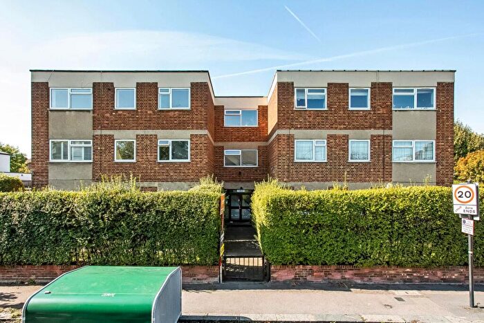 2 Bedroom House For Sale In Elsinore Road, Forest Hill, London, SE23