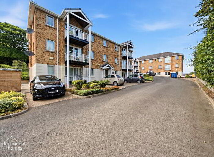 3 Bedroom 2nd Floor Apartments For Sale In Greenland Court, Larne, BT40
