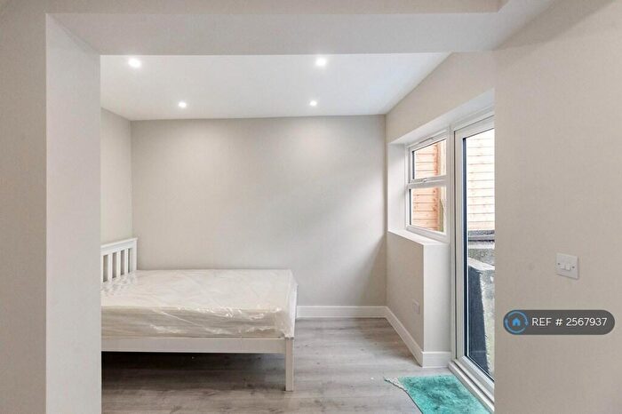 Studio To Rent In Vermont Road, Sutton, SM1