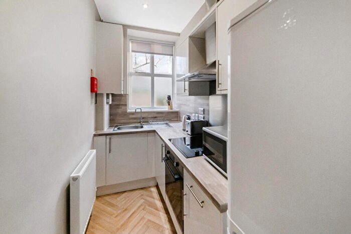 1 Bedroom Flat To Rent In Pelham Crescent, Nottingham, Nottinghamshire, NG7
