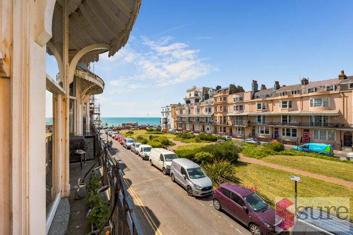 1 Bedroom Flat To Rent In Bedford Square, Brighton, East Sussex, BN1