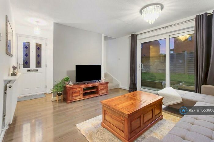 2 Bedroom Detached House To Rent In The High Street, Two Mile Ash, Milton Keynes, MK8