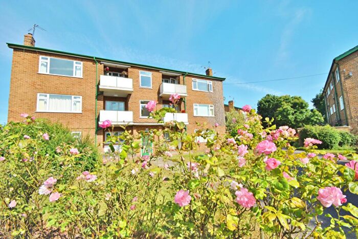 2 Bedroom Apartment To Rent In Stowe Avenue, West Bridgford, Nottingham, NG2