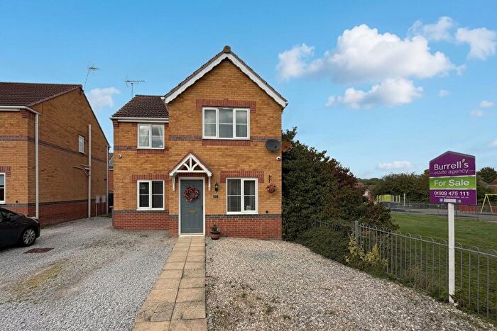 4 Bedroom Detached House For Sale In Sycamore Avenue, Creswell, S80