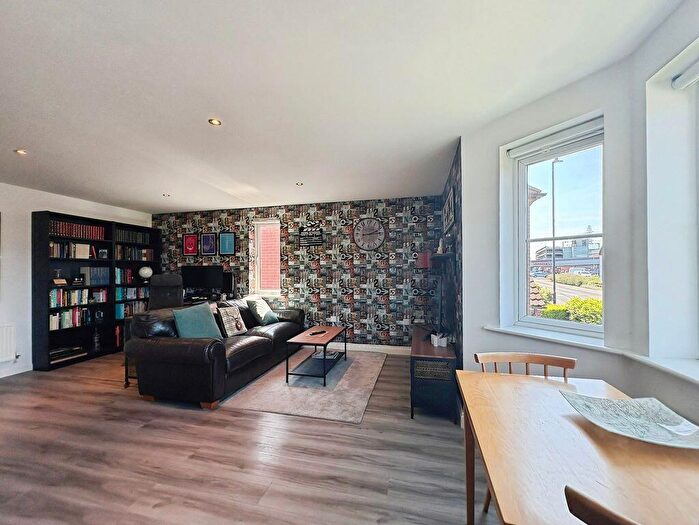 2 Bedroom Flat For Sale In Heathfield, Newcastle Upon Tyne, NE27